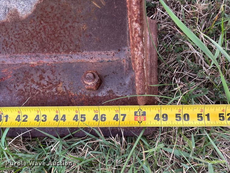 image for item EJ7665 (2) excavator buckets