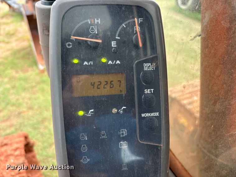 image for item EM0657 2006 Hitachi Zaxis 160LC excavator