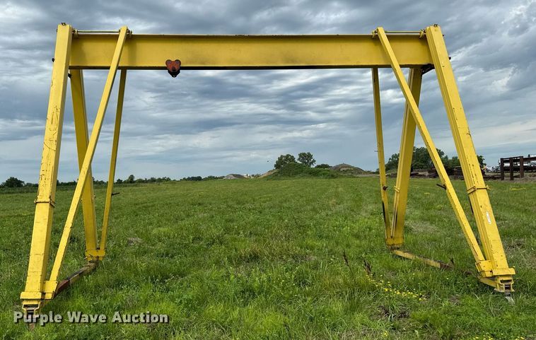 image for item EM2099 A frame hoist