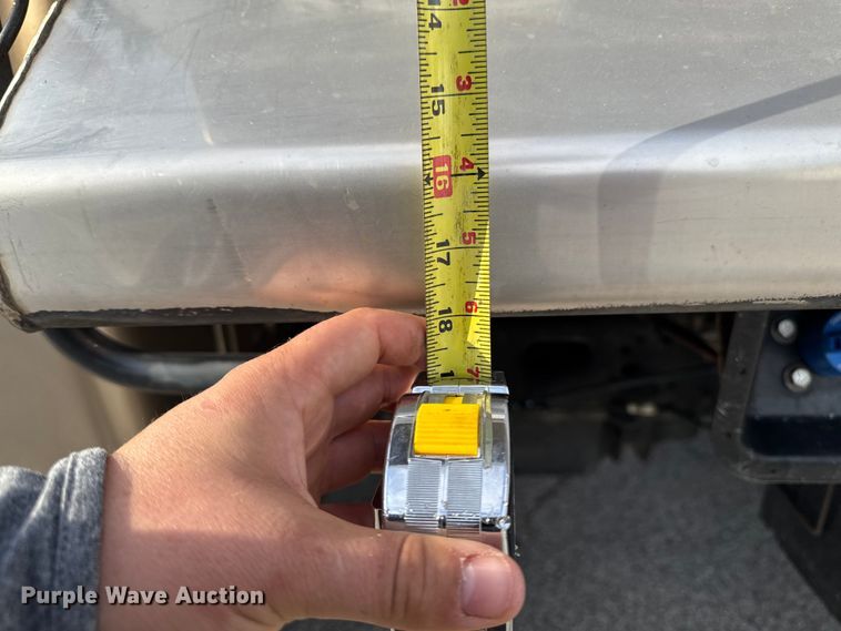 image for item EM2371 2011 Ford F450 Super Duty dump truck