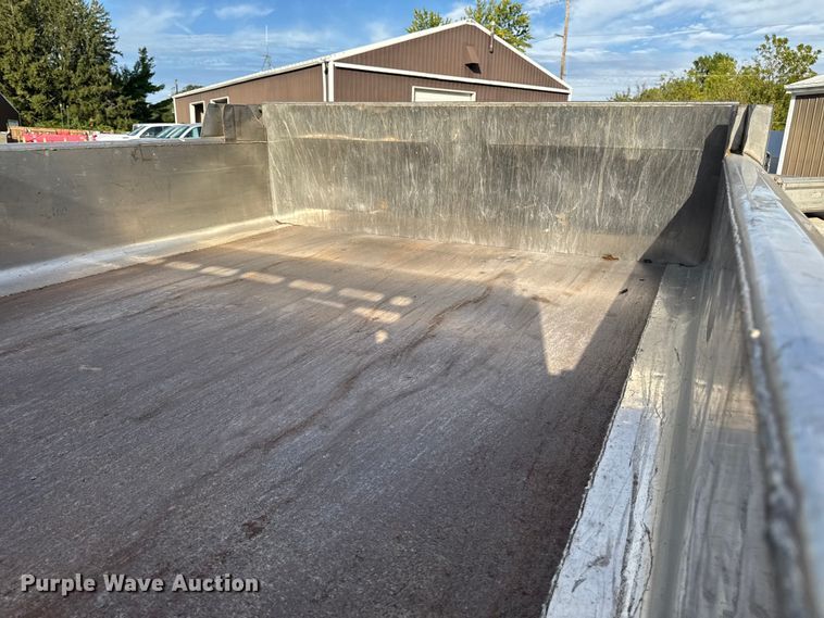 image for item EM2371 2011 Ford F450 Super Duty dump truck