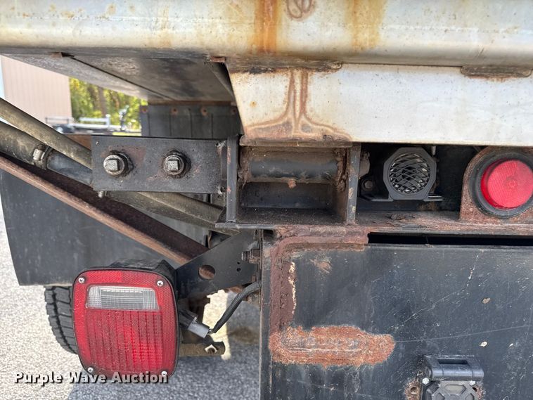 image for item EM2371 2011 Ford F450 Super Duty dump truck