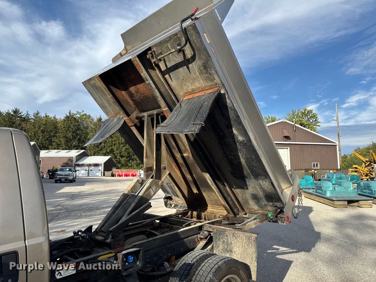 image for item EM2371 2011 Ford F450 Super Duty dump truck