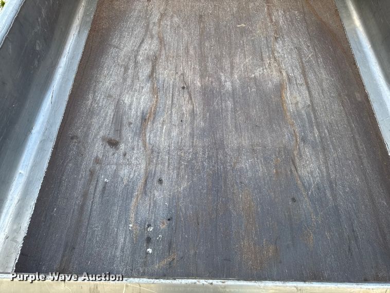 image for item EM2371 2011 Ford F450 Super Duty dump truck