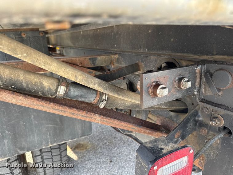 image for item EM2371 2011 Ford F450 Super Duty dump truck