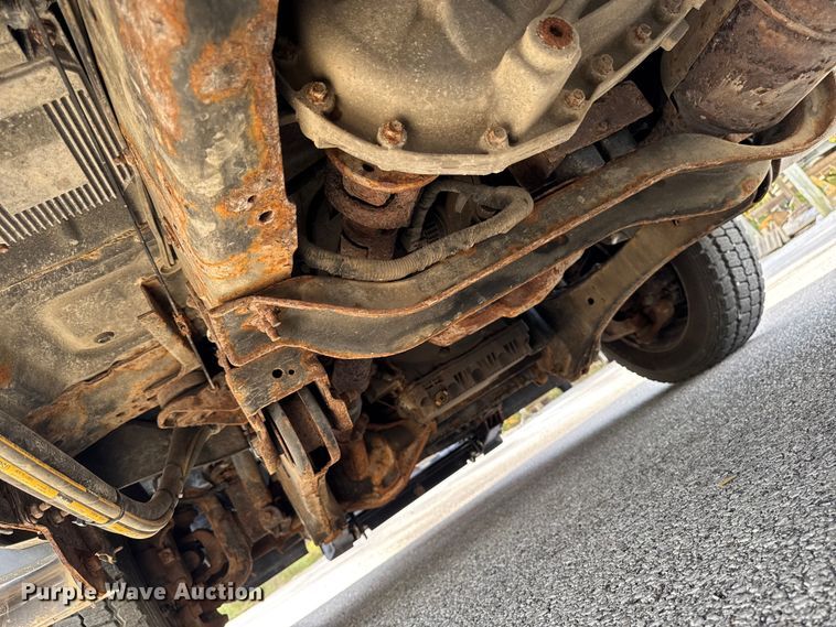 image for item EM2371 2011 Ford F450 Super Duty dump truck