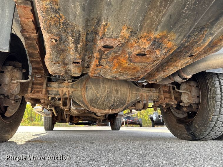 image for item EM2371 2011 Ford F450 Super Duty dump truck