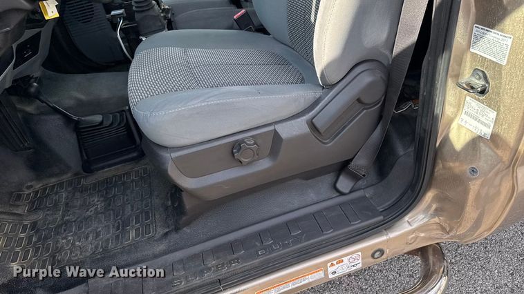 image for item EM2371 2011 Ford F450 Super Duty dump truck