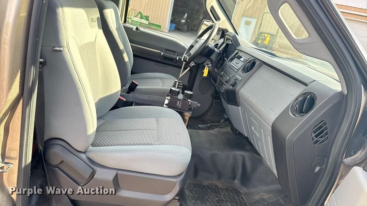 image for item EM2371 2011 Ford F450 Super Duty dump truck