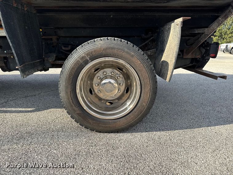 image for item EM2371 2011 Ford F450 Super Duty dump truck