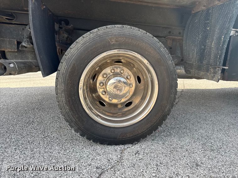 image for item EM2371 2011 Ford F450 Super Duty dump truck