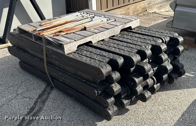 image for item EM2372 (20) playground barrier