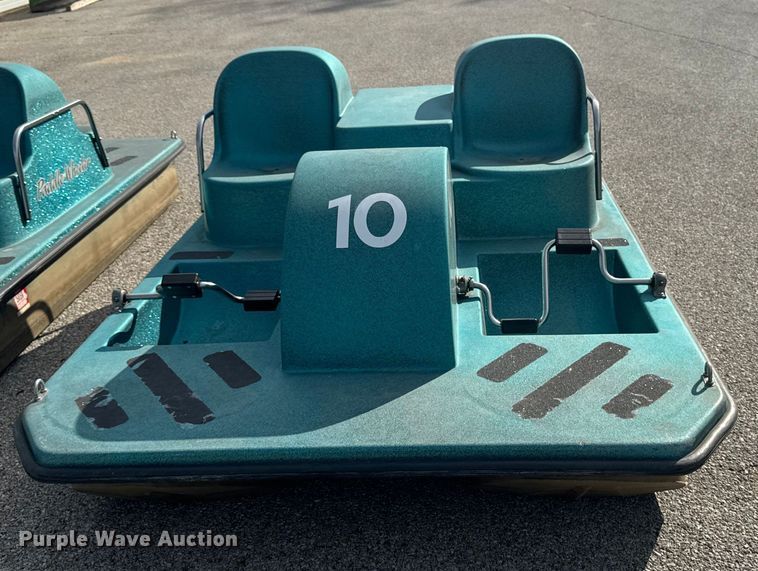 image for item EM2375 Paddle boat