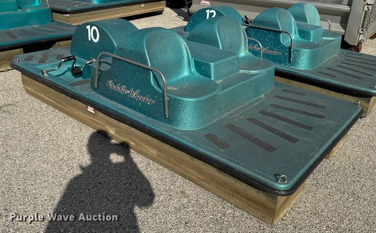 image for item EM2375 Paddle boat