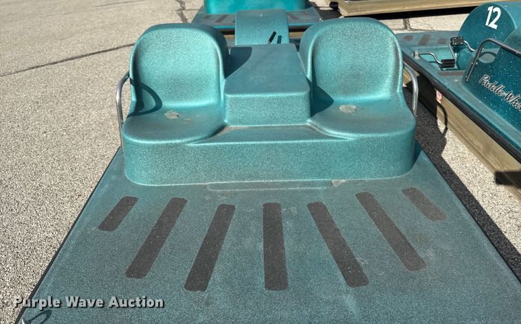 image for item EM2375 Paddle boat