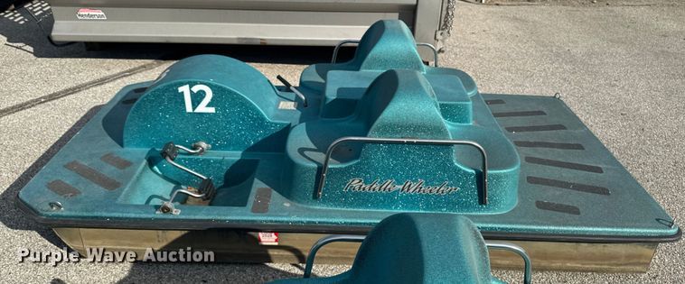 image for item EM2376 Paddle boat