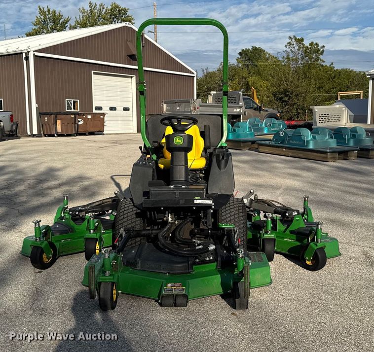 image for item EM2377 John Deere 1600 WAM TD lawn mower