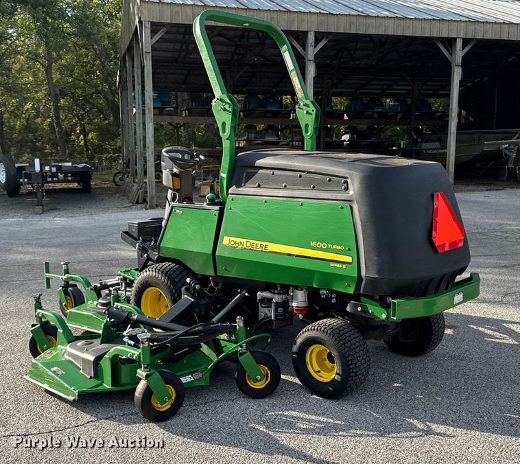 image for item EM2377 John Deere 1600 WAM TD lawn mower