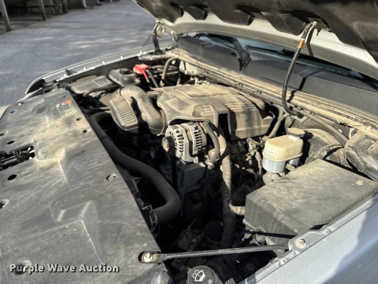 image for item EM2378 2011 Chevrolet Silverado 1500 Ext. Cab pickup truck