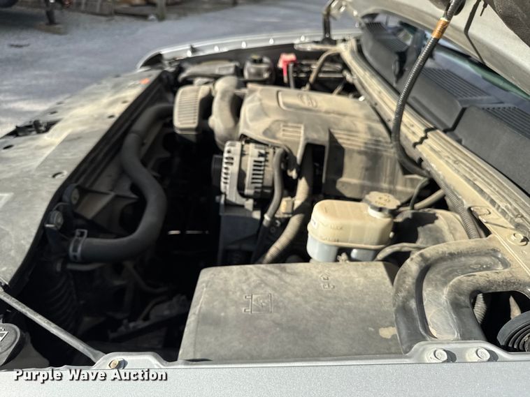 image for item EM2378 2011 Chevrolet Silverado 1500 Ext. Cab pickup truck