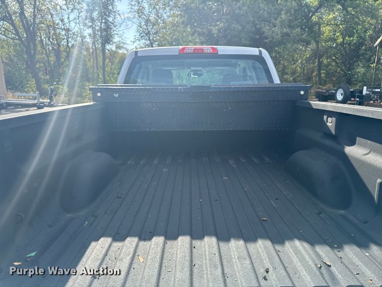 image for item EM2379 2015 Chevrolet Silverado 1500 Double Cab pickup truck