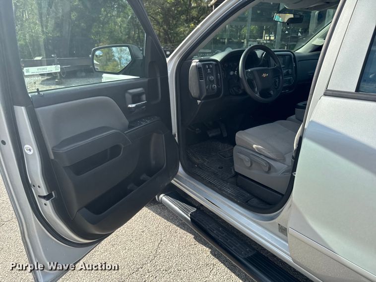 image for item EM2379 2015 Chevrolet Silverado 1500 Double Cab pickup truck