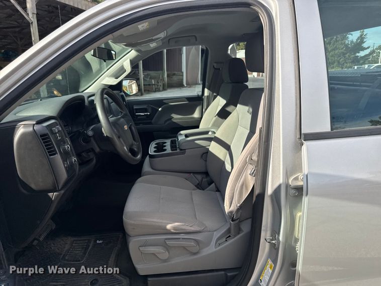 image for item EM2379 2015 Chevrolet Silverado 1500 Double Cab pickup truck