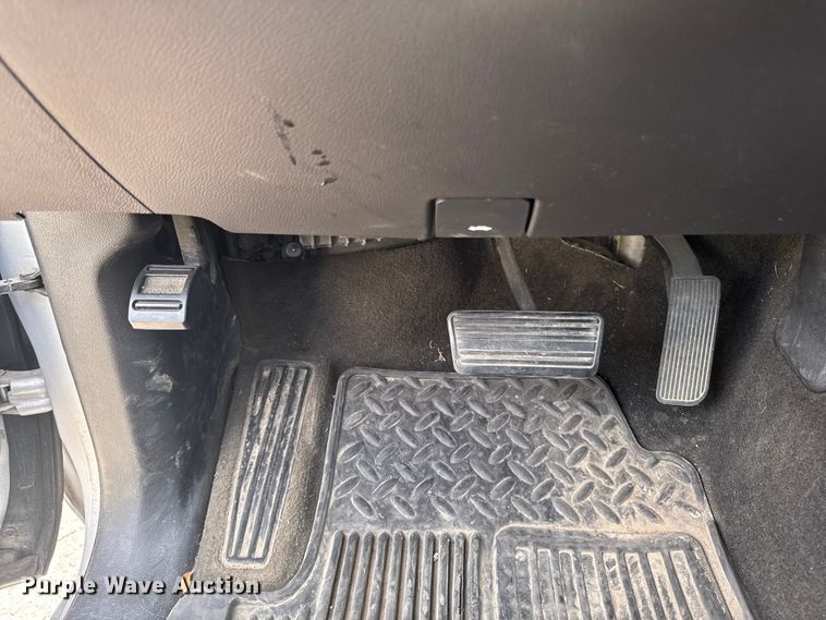 image for item EM2379 2015 Chevrolet Silverado 1500 Double Cab pickup truck