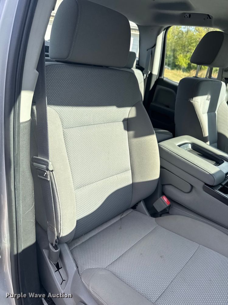 image for item EM2379 2015 Chevrolet Silverado 1500 Double Cab pickup truck