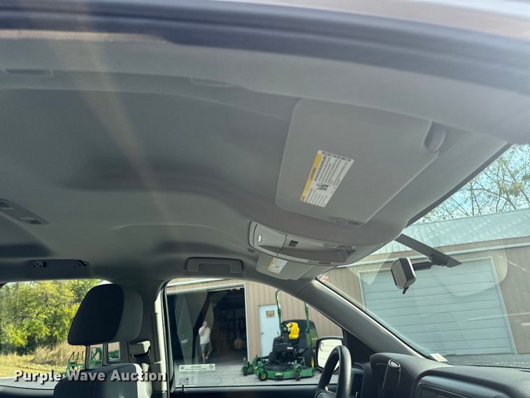 image for item EM2379 2015 Chevrolet Silverado 1500 Double Cab pickup truck