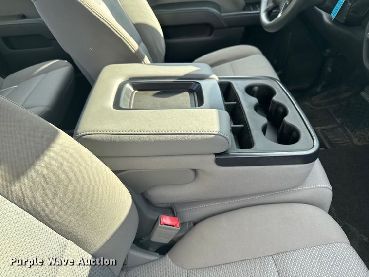 image for item EM2379 2015 Chevrolet Silverado 1500 Double Cab pickup truck