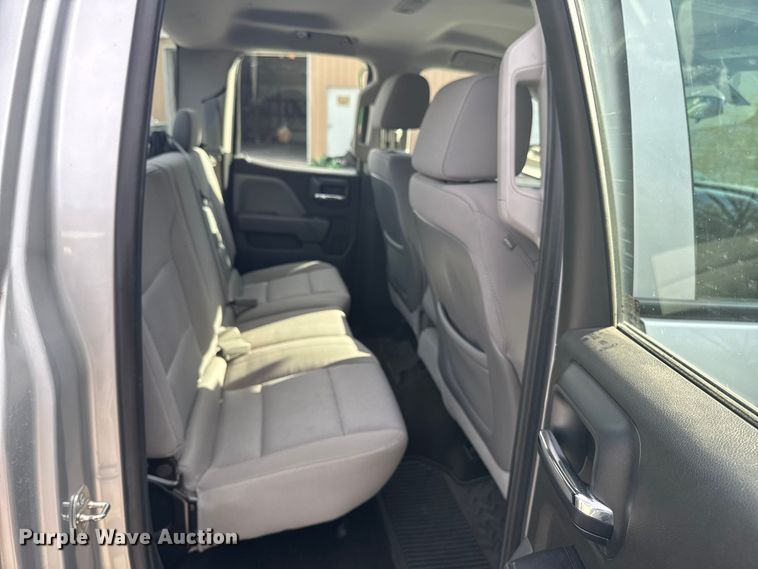 image for item EM2379 2015 Chevrolet Silverado 1500 Double Cab pickup truck