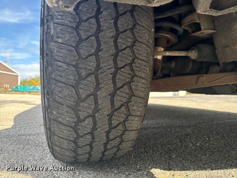 image for item EM2379 2015 Chevrolet Silverado 1500 Double Cab pickup truck