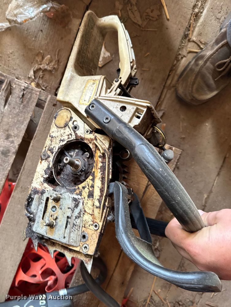 image for item EM2382 Tools