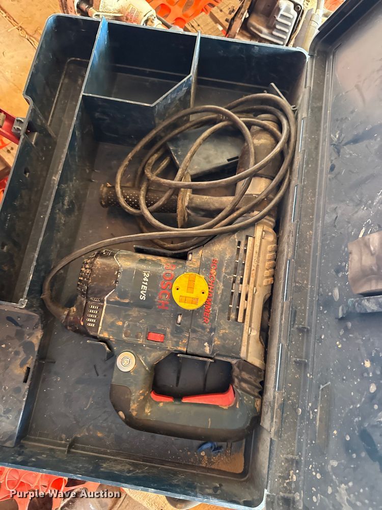 image for item EM2382 Tools