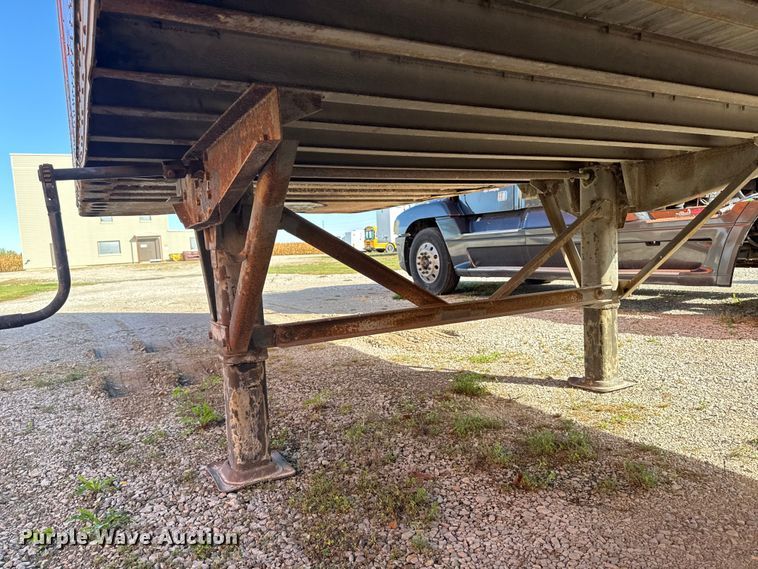 image for item EM2384 2003 Wabash dry van trailer