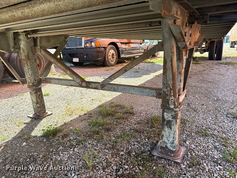 image for item EM2384 2003 Wabash dry van trailer