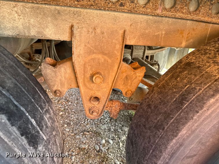 image for item EM2384 2003 Wabash dry van trailer