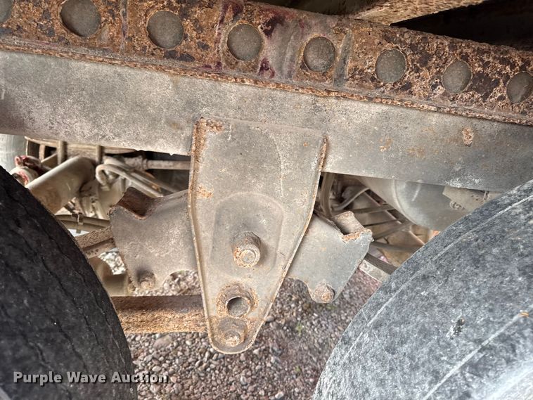 image for item EM2384 2003 Wabash dry van trailer