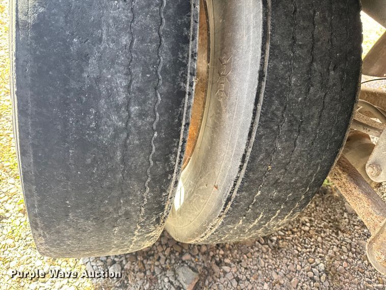 image for item EM2384 2003 Wabash dry van trailer