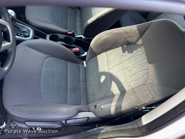 image for item EM6054 2016 Kia Rio 