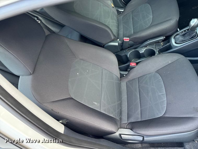 image for item EM6054 2016 Kia Rio 