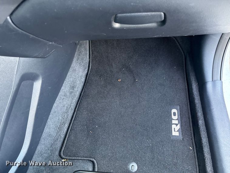 image for item EM6054 2016 Kia Rio 