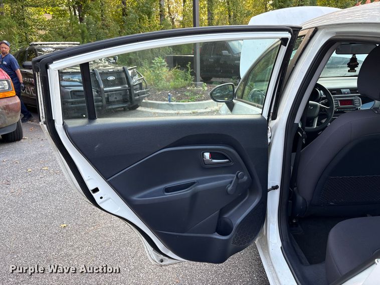 image for item EM6054 2016 Kia Rio 