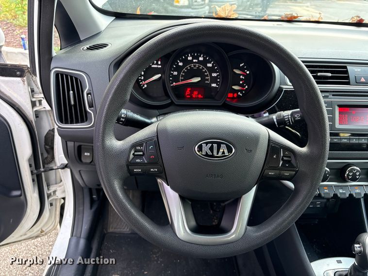 image for item EM6055 2016 Kia Rio 