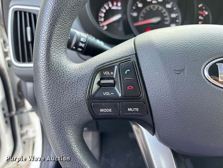 image for item EM6055 2016 Kia Rio 