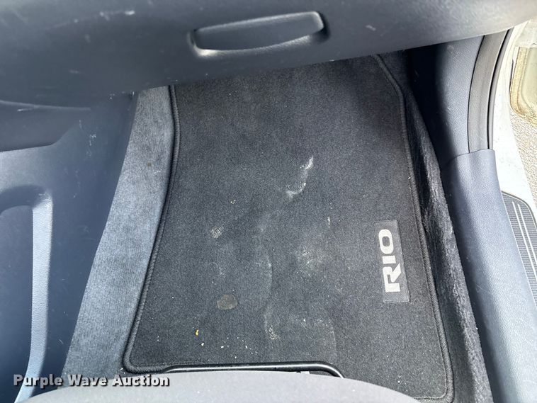 image for item EM6055 2016 Kia Rio 