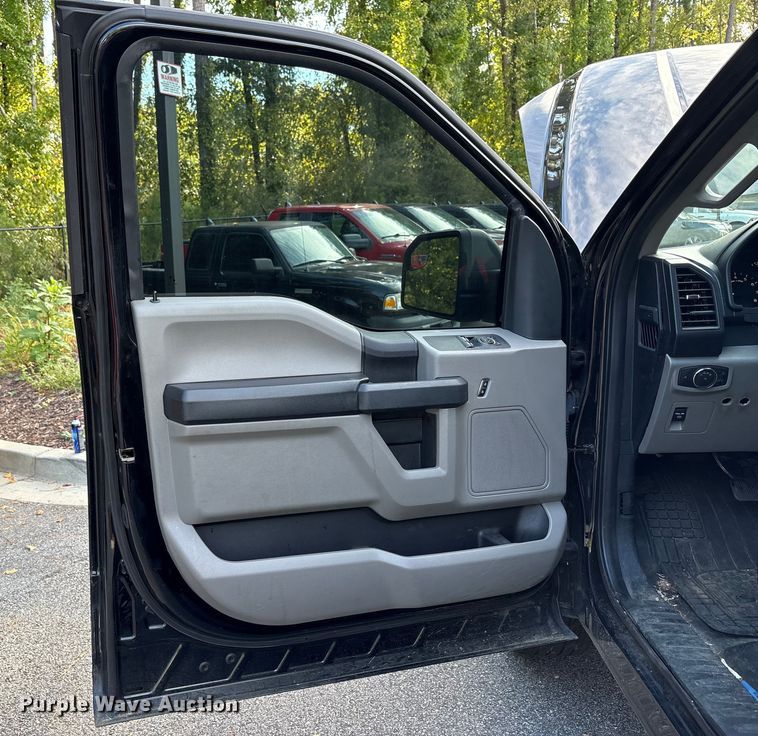 image for item EM6056 2020 Ford F150 pickup truck