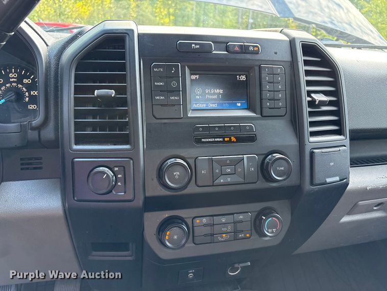 image for item EM6056 2020 Ford F150 pickup truck