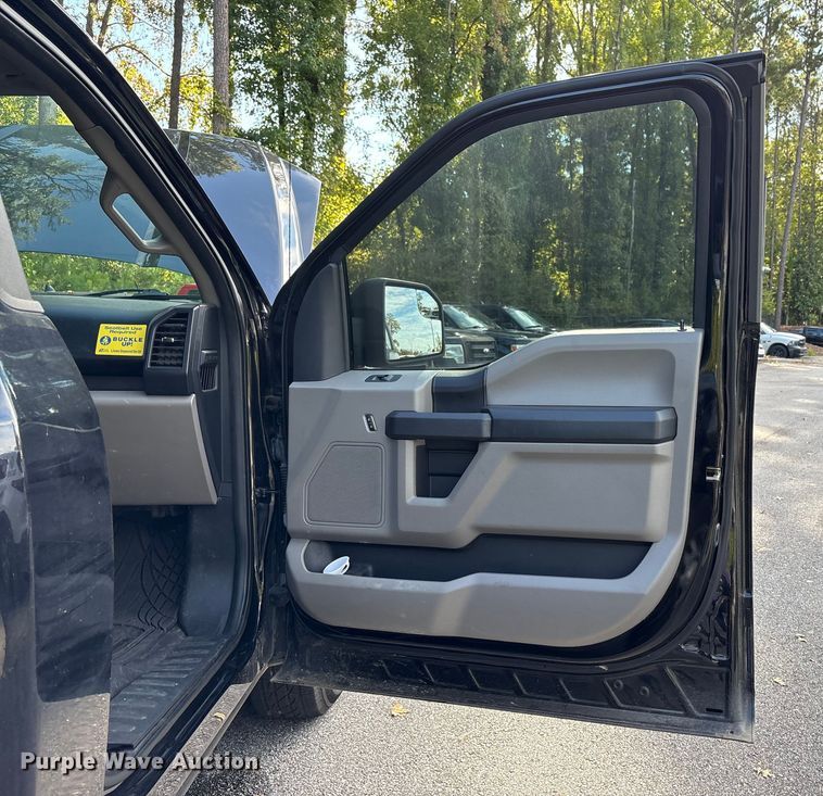 image for item EM6056 2020 Ford F150 pickup truck